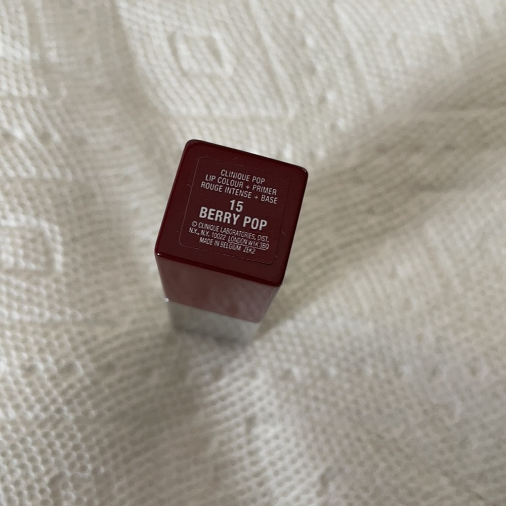 Clinique Lipstick - Picture 4 of 4